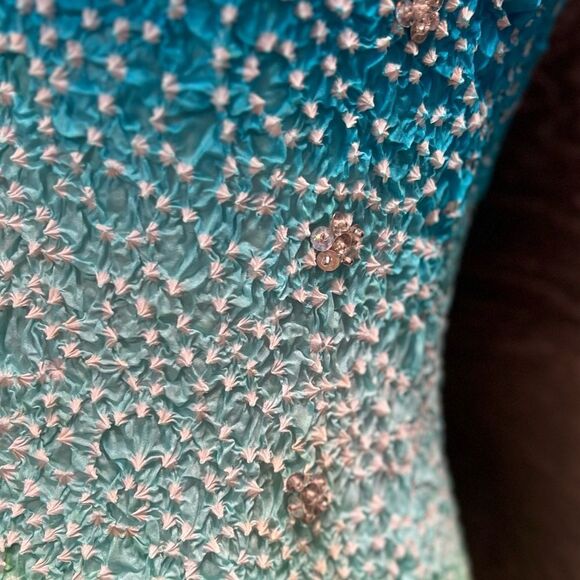 Chaudry KC Blue and Green Sequin Stretch Tank Top, Green/Blue. Size Medium. NWT! - Picture 5 of 11